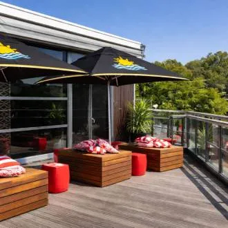 Beach Clubs & Coastal Venues